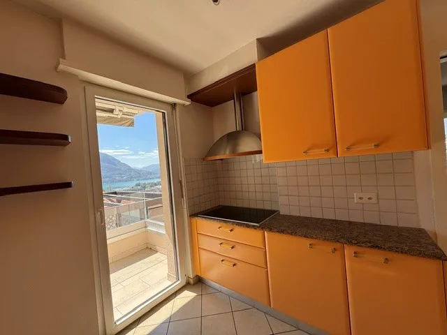 Mietwohnung 5.5 Zimmer Dachgeschoß mit Seeblick in Viganello – Foto 13 von 28