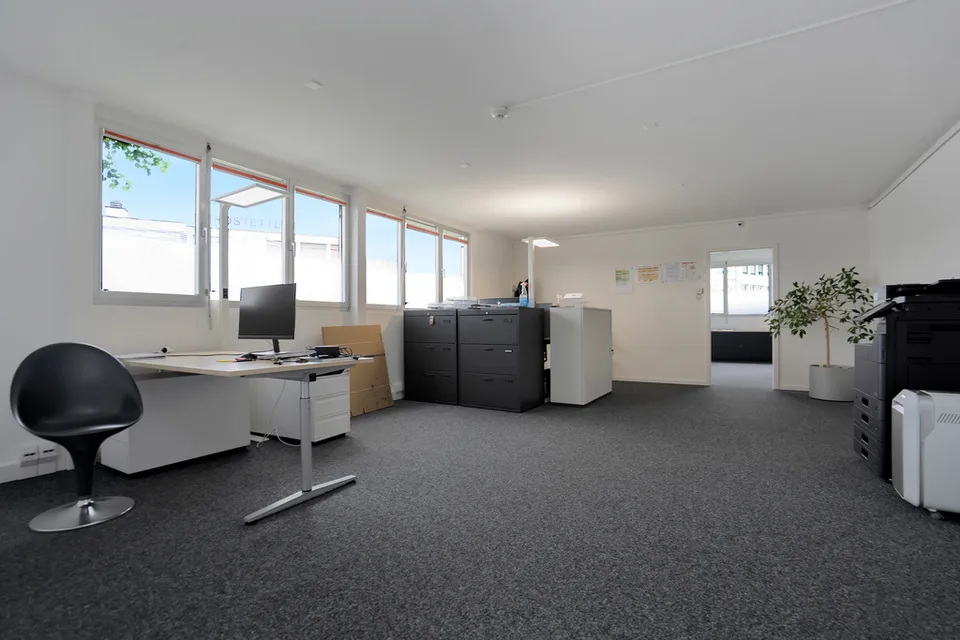 Moderne Büroräumlichkeiten im Erdgeschoss – Foto 4 von 12