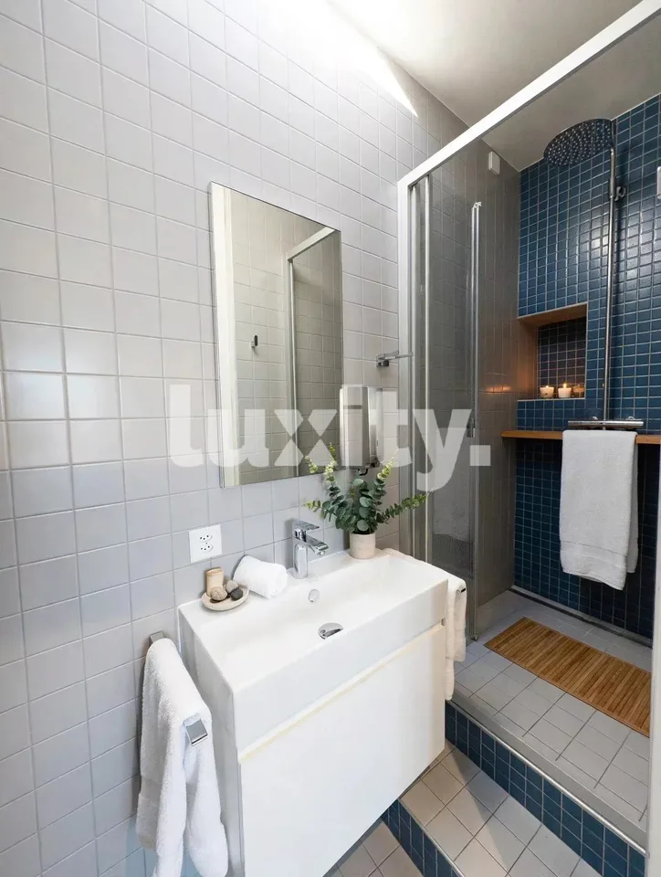 STUDIO MOBILIERT HOHER WERTIGKEIT MIT TERRASSE