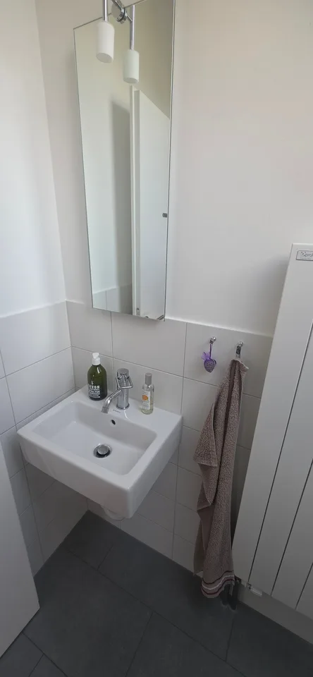 Moderne 3.5 Zimmer-Dachwohnung mit Galerie und Balkon – Foto 17 von 25