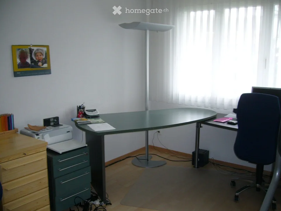 Appartement 4,5 pièces dans un emplacement central calme au 2e étage