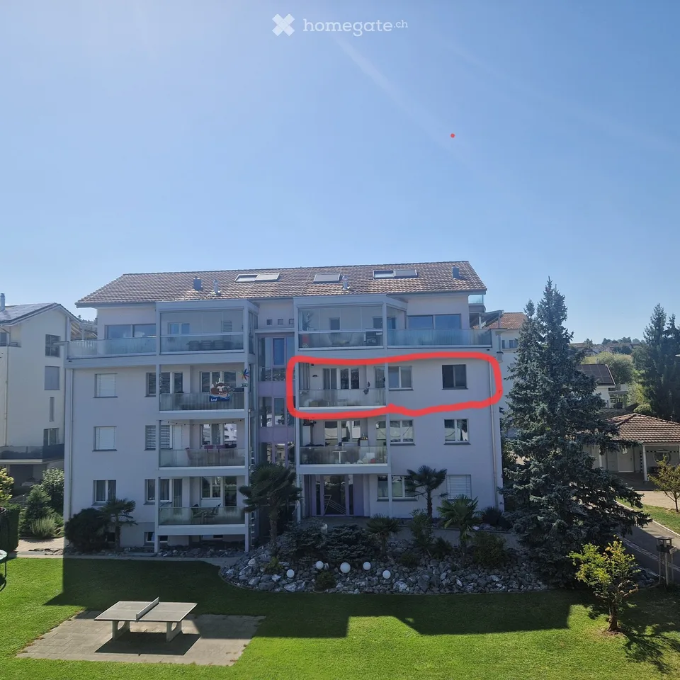 Appartement 4,5 pièces dans un emplacement central calme au 2e étage