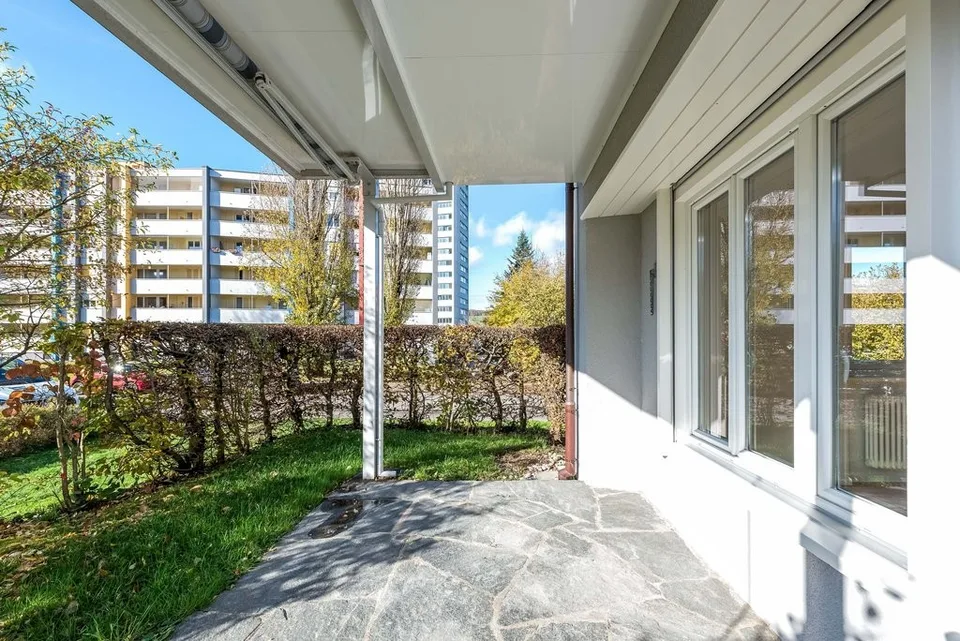 Idyllische Wohnung mit grossem Gartensitzplatz