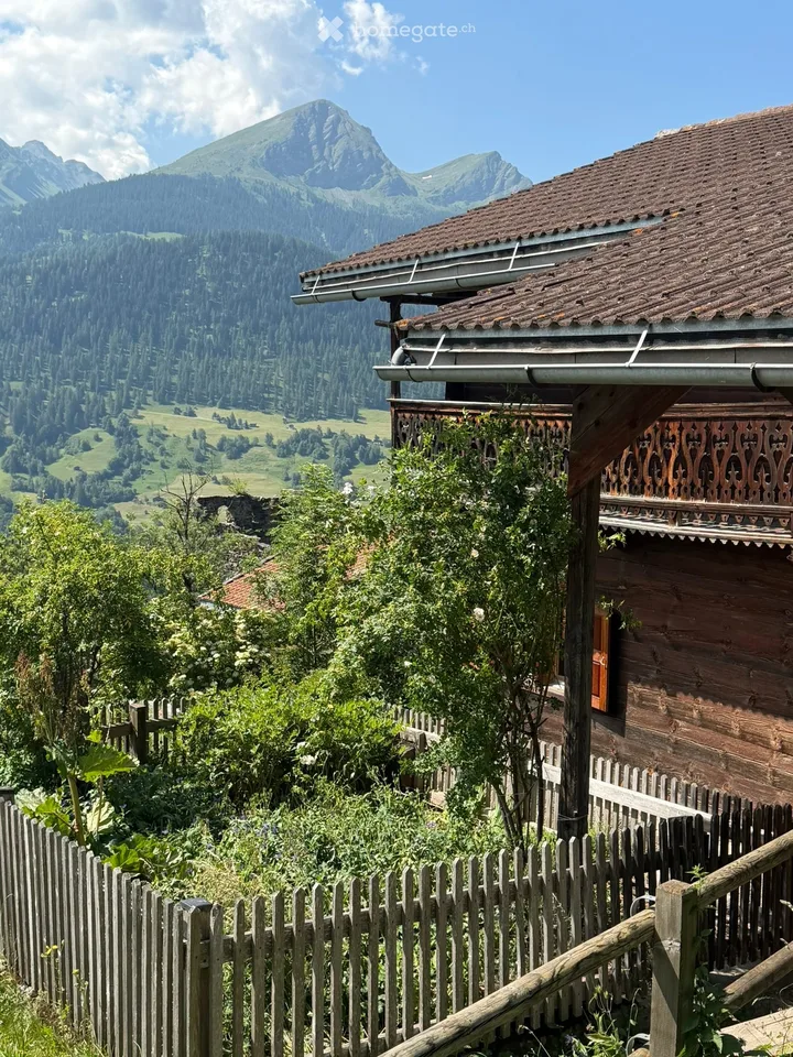 Casa in legno del 19esimo secolo in affitto a lungo termine a Calfreisen nel Schanfigg
