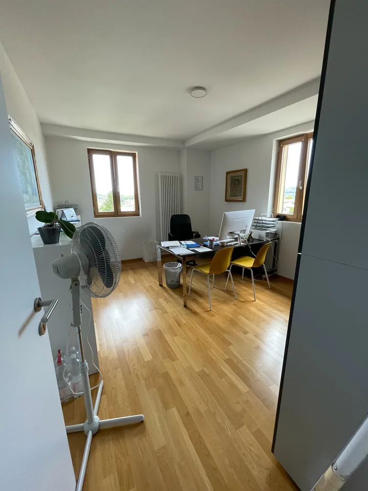 Büro mit 4,5 Zimmern in Rancate, hell – Foto 4 von 10