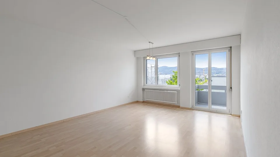 Helle 5.5-Zimmer-Wohnung mit Südwest-Balkon und Blick ins Grüne – Foto 2 von 12