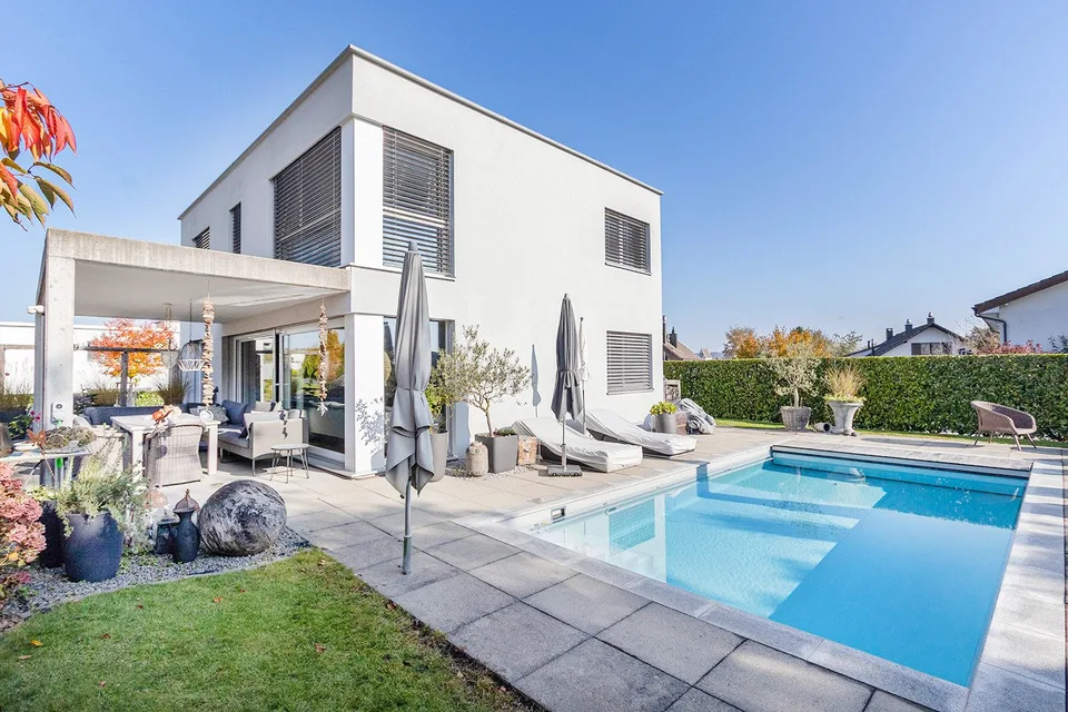 Casa unifamiliare esclusiva con grande terreno e piscina – foto 5 di 13