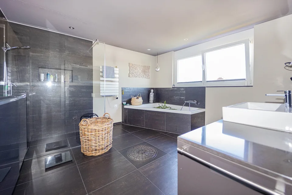 Casa unifamiliare esclusiva con grande terreno e piscina – foto 10 di 13