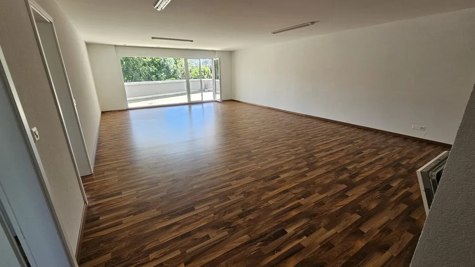 Helles 3.5-Zimmer-Büro im 1. OG in Zuzwil – sofort verfügbar – Foto 9 von 17