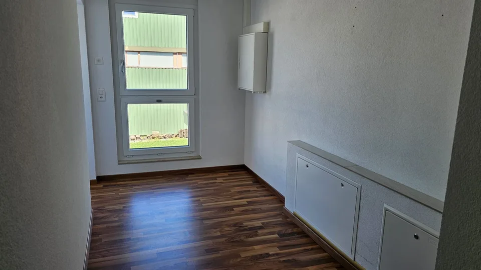 Helles 3.5-Zimmer-Büro im 1. OG in Zuzwil – sofort verfügbar – Foto 8 von 17