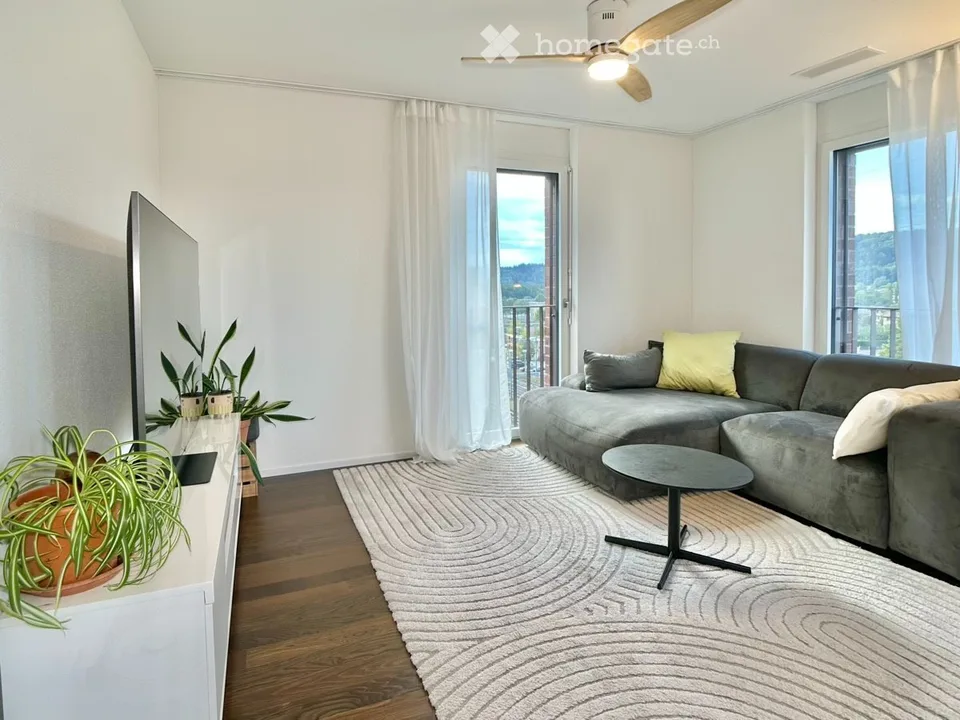 Moderne 4.5-Zimmer-Wohnung beim Bahnhof Regensdorf – Foto 2 von 15