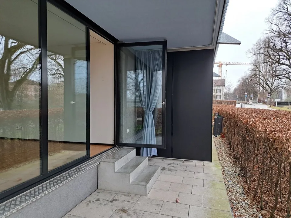 Nächster Halt - Ihr neues Zuhause mit Sitzplatz!