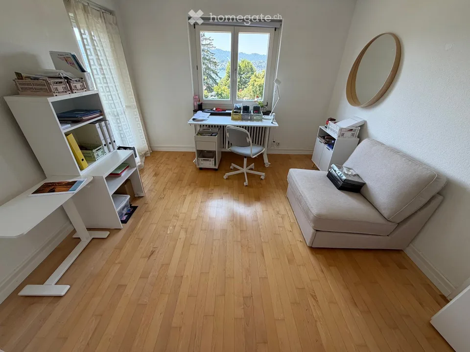 Grosszügige 7.5-Zimmer-Villa mit traumhaftem Garten in Küsnacht ZH