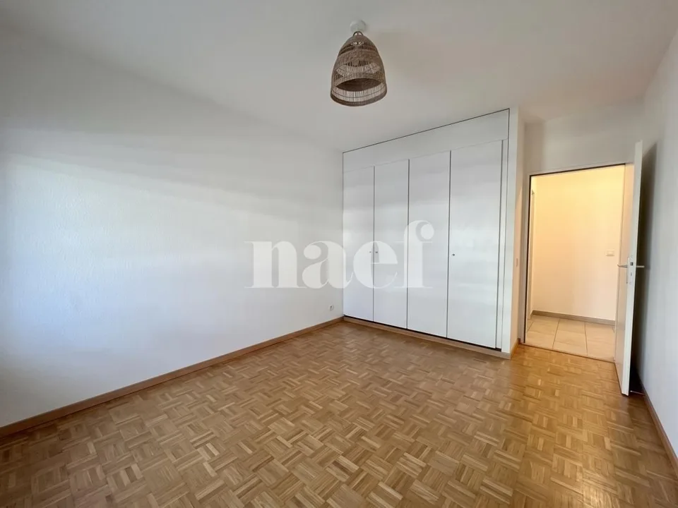 Vier-Zimmer-Wohnung mit innerem Parkplatz in Champel – Foto 8 von 39