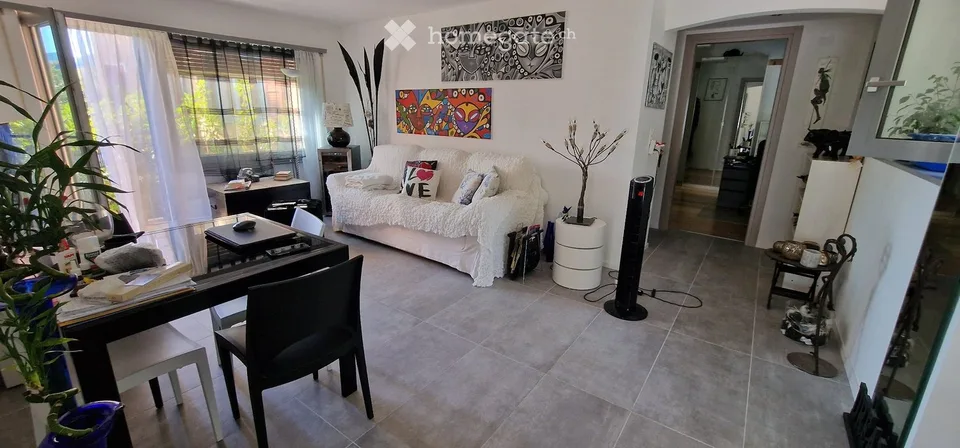 Appartement spacieux de 3,5 pièces à Agno