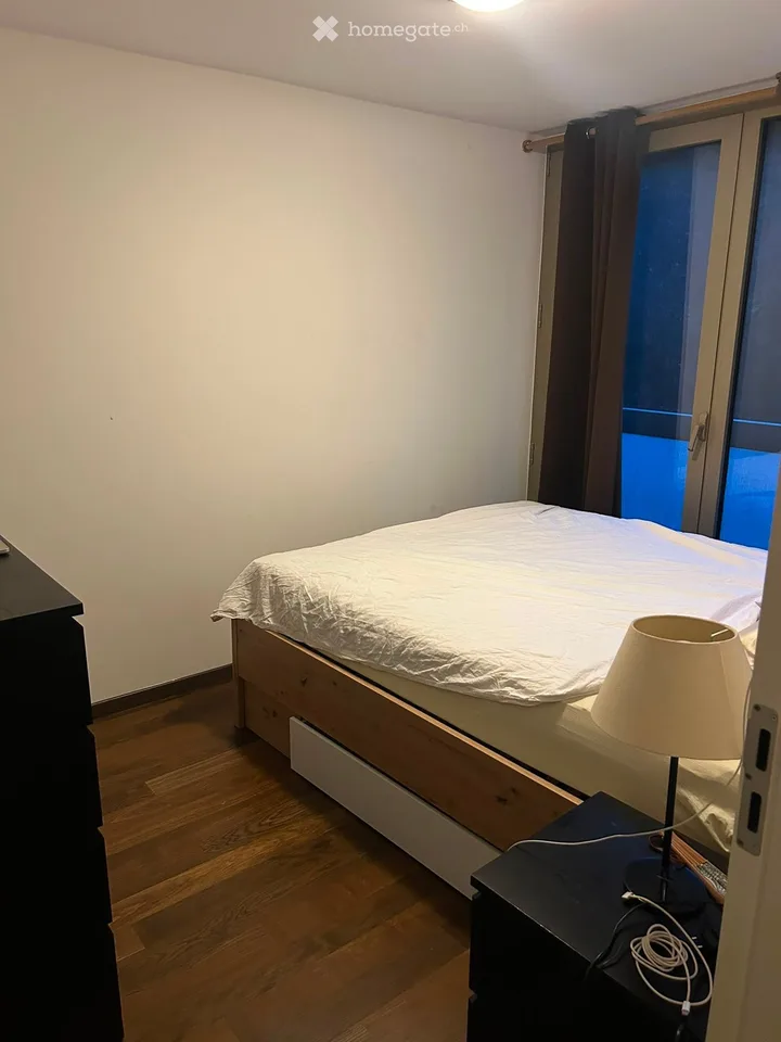 Drei-Zimmer-Wohnung mit viel Licht zur Miete in Les Acacias, Genf