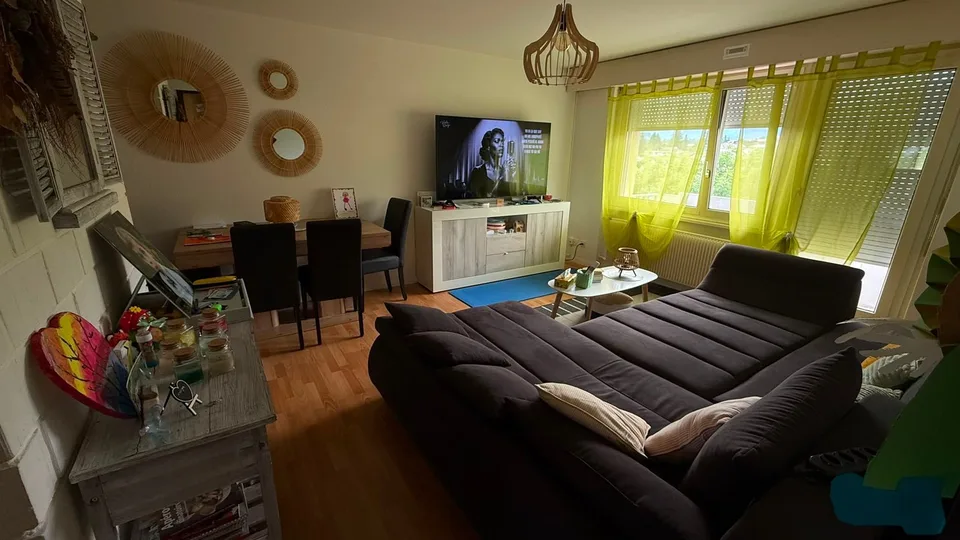 Beautiful 4-room apartment on the upper ground floor