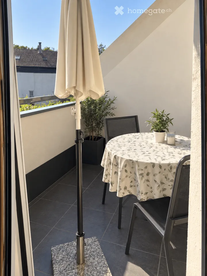 Appartamento di charme 2.5 locali con camino, balcone e due bagni a Möhlin