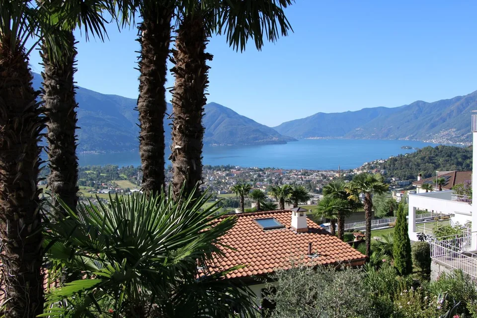 Reihen-Villetta an toller Panoramalage in Locarno Monti – Foto 2 von 8