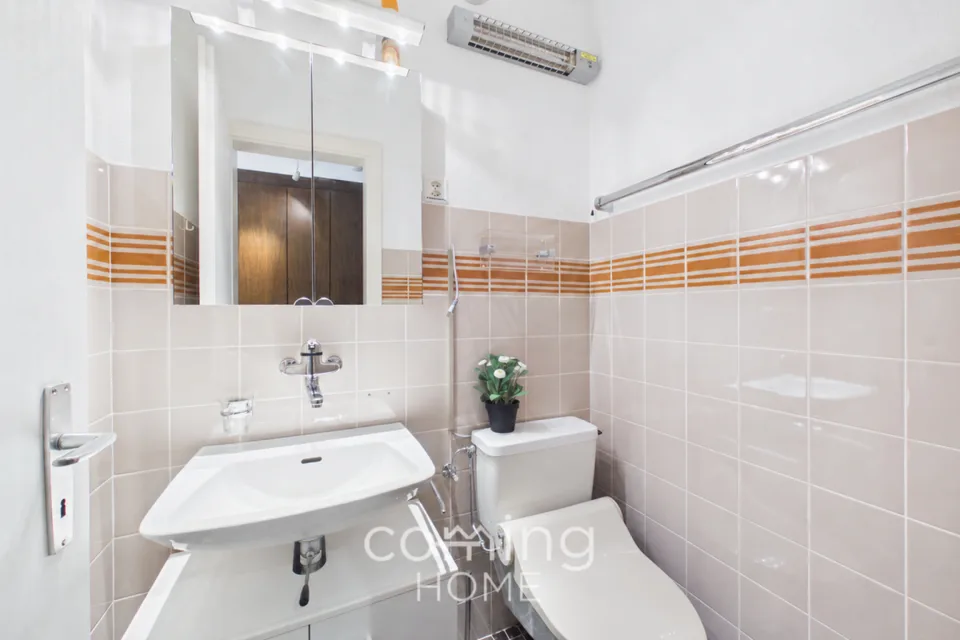Sonnige 2.5 Zimmer-Dachwohnung in Leukerbad mit Bergsicht – photo 22 sur 26