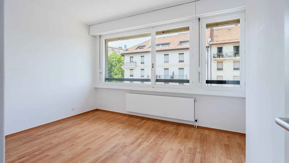 Esclusività: appartamento di 4 locali vicino al centro città – foto 4 di 9