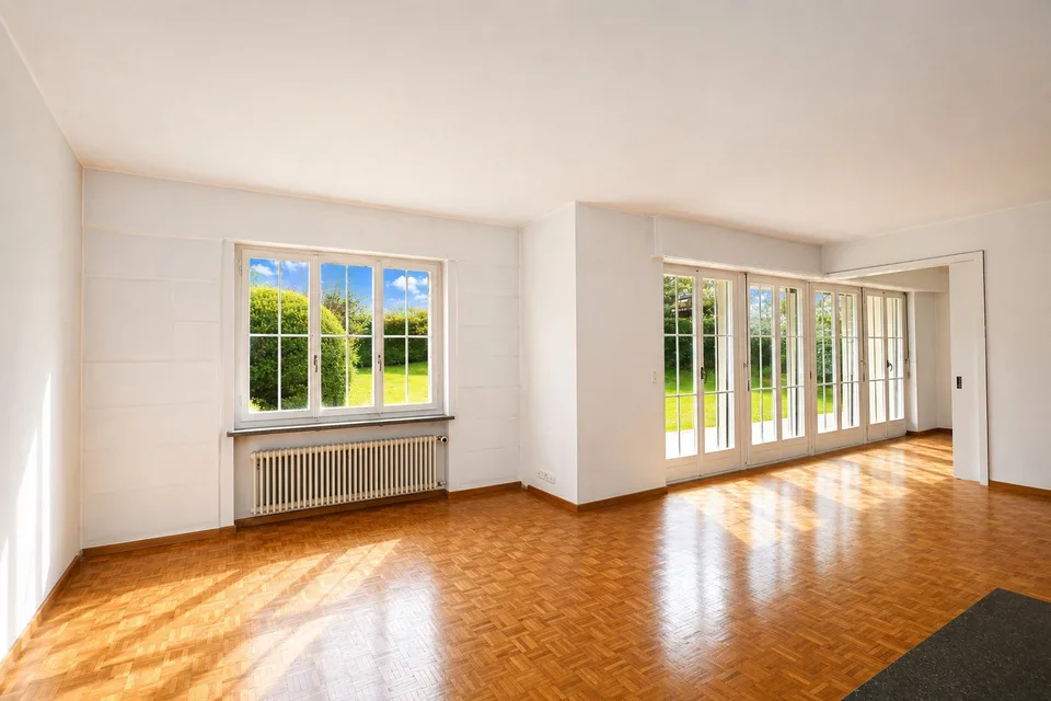 Landhaus-Unikat mit weitläufigem Garten und idyllischem Naturteich