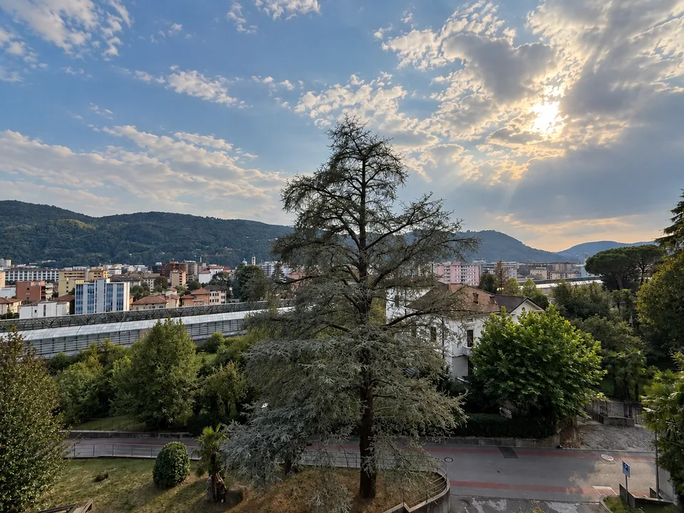 Vacallo: Affittasi luminoso ed ampio monolocale con vista dominante