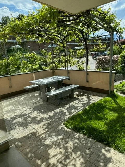 Grosses 6.5-Zimmer Haus in Meggen mit Pergola und Garten an zentraler sowie ruhiger Lage