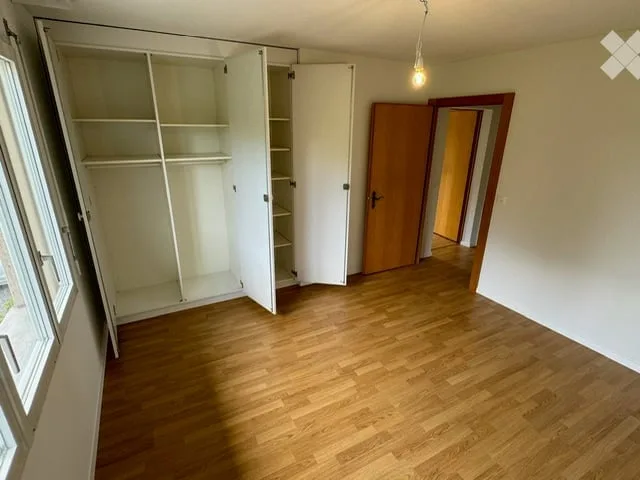 Grosses 6.5-Zimmer Haus in Meggen mit Pergola und Garten an zentraler sowie ruhiger Lage