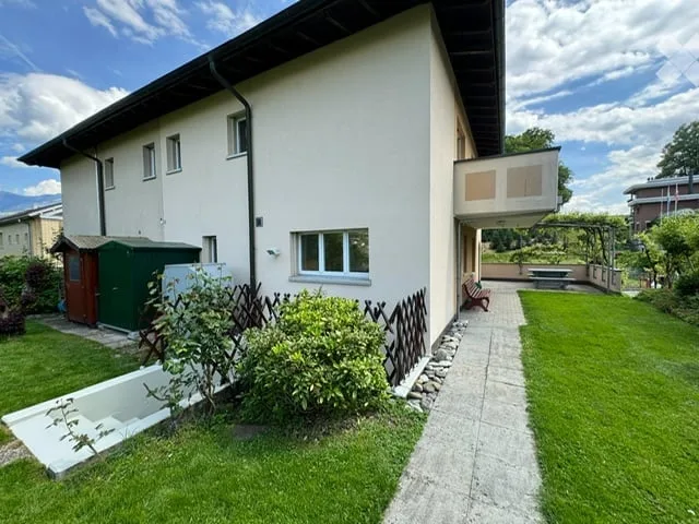 Grosses 6.5-Zimmer Haus in Meggen mit Pergola und Garten an zentraler sowie ruhiger Lage