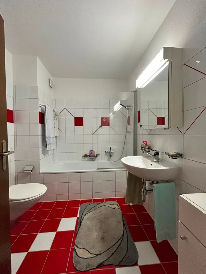 Elegantes 3,5-Zimmer-Apartment mit Terrasse in Vezia zum Verkauf – Foto 8 von 14