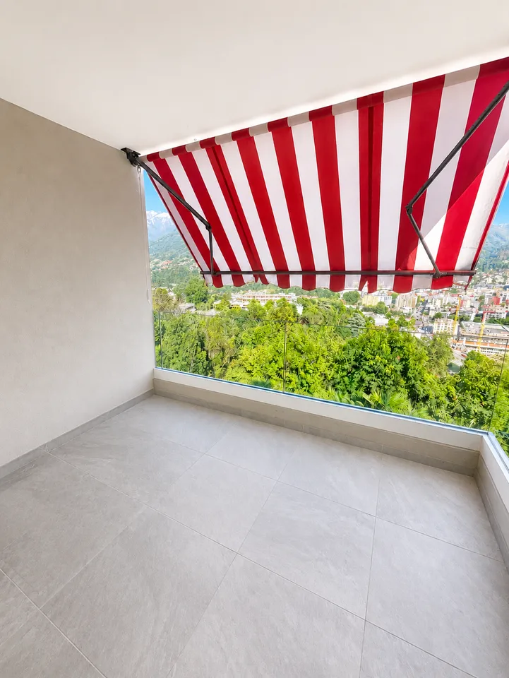 Elegantes 3.5-Zimmer-Wohnung mit 2 Terrassen, Seeblick, Autoabstellplatz und Parkplatz