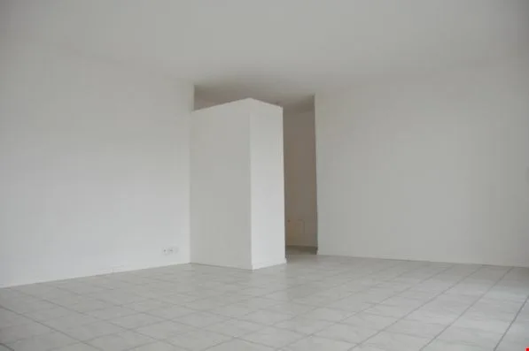 Bright 1.5-room apartment on Resedastrasse 6