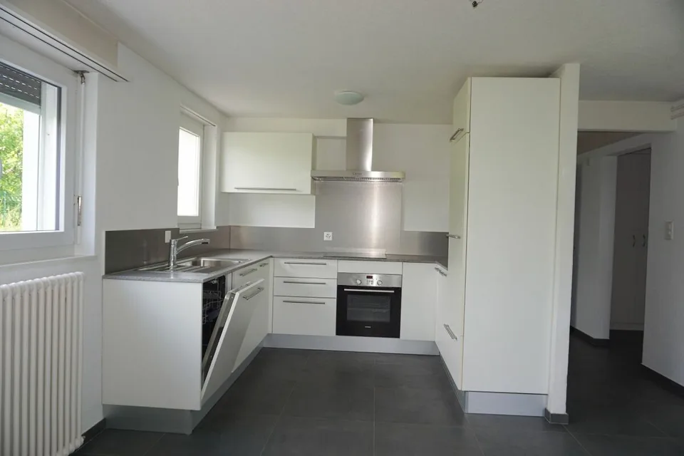 ARI-236 - Sehr schönes Haus mit 2 Wohnungen von 4,5 und 3,5 Zimmern auf einem Grundstück von 1'134 m2. – Foto 11 von 16