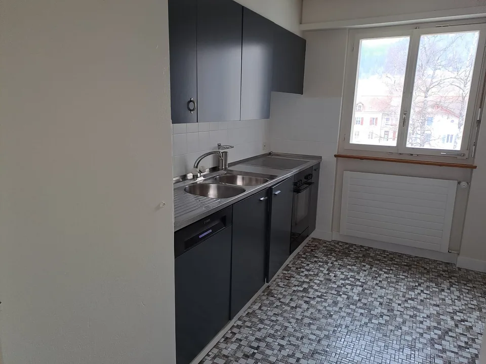 Appartamento di 4 locali con balcone a Les Verrières