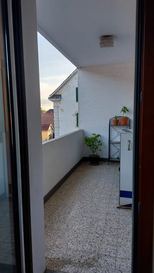 Appartamento di 4 locali con balcone a Les Verrières