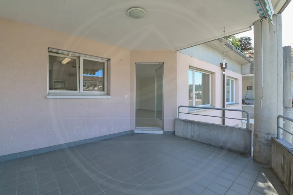 RISERVATO - Appartamento di 3½ locali ben mantenuto con due balconi al secondo piano – foto 7 di 12