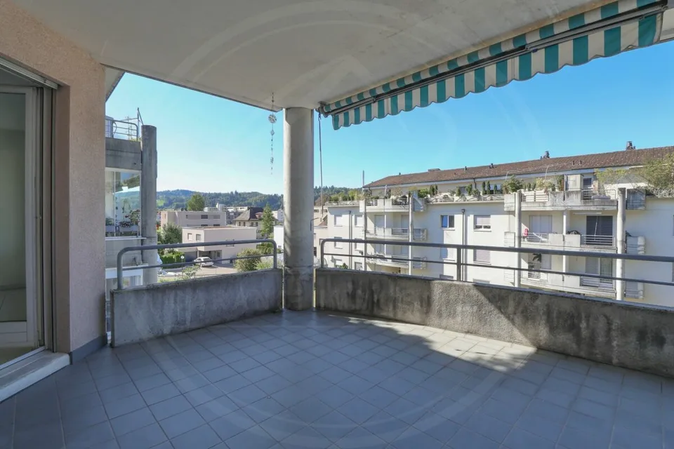 RISERVATO - Appartamento di 3½ locali ben mantenuto con due balconi al secondo piano – foto 8 di 12