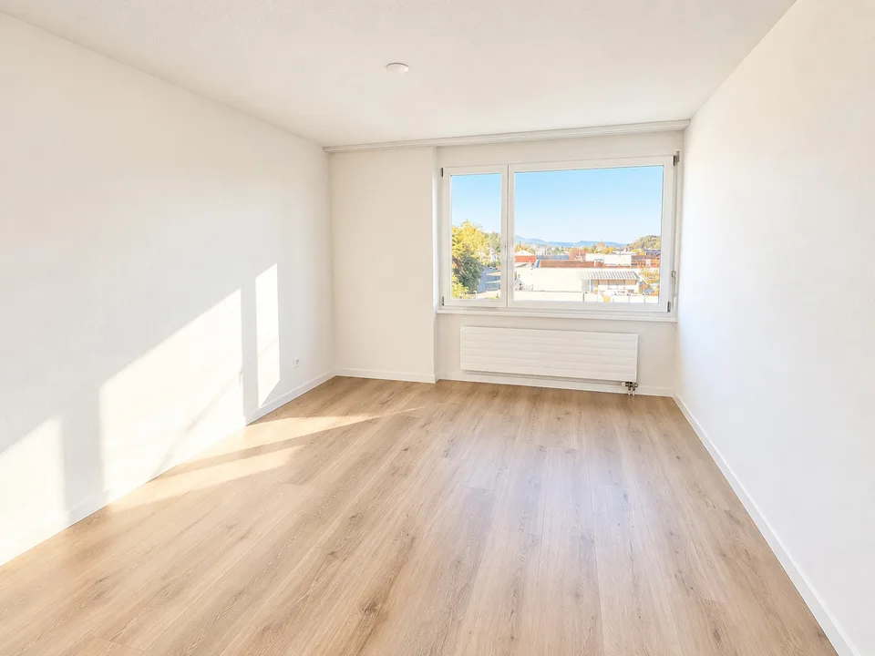 Spacious 3.5-room apartment with glazed balcony in Olten