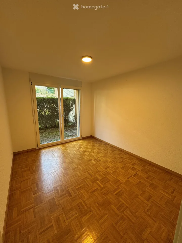 Helllichtes 3.5-Zimmer-Apartment in Roche (VD) – sofort verfügbar