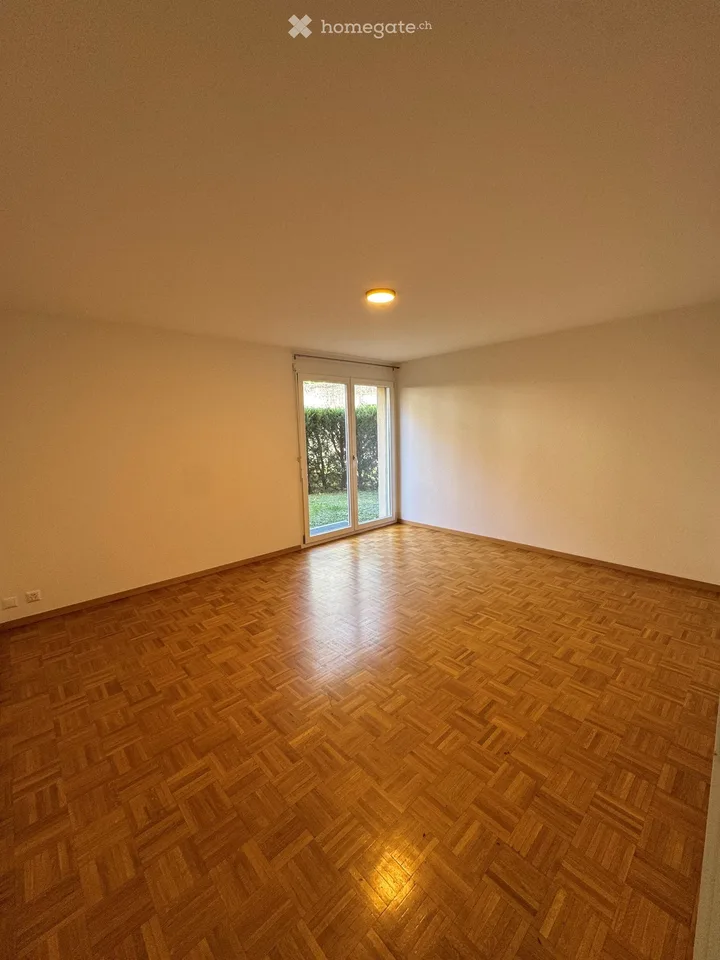Helllichtes 3.5-Zimmer-Apartment in Roche (VD) – sofort verfügbar