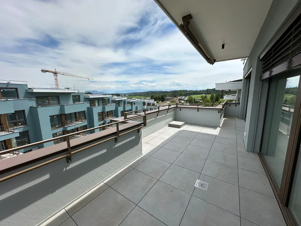 Premier occupant 2026 - Appartement attique exclusif de 3,5 pièces avec deux terrasses