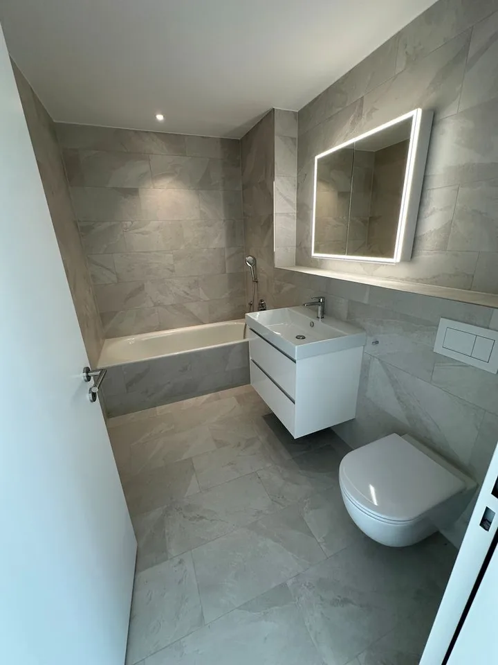 Premier occupant 2026 - Appartement attique exclusif de 3,5 pièces avec deux terrasses