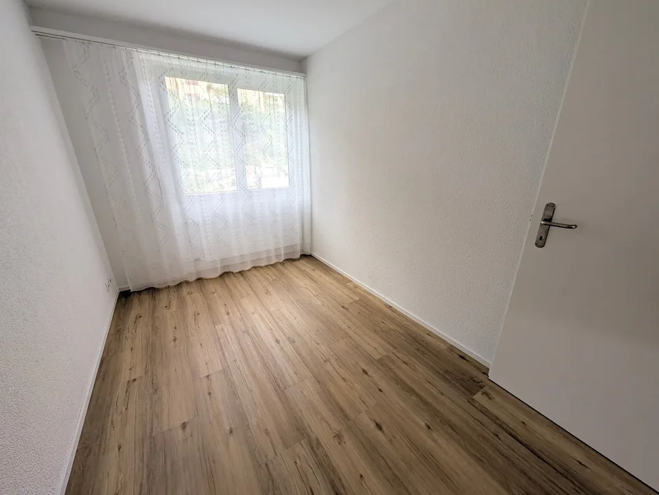 Sanierte 3-Zimmerwohnung mit Balkon und schöner Aussicht in Grenchen – Foto 9 von 20