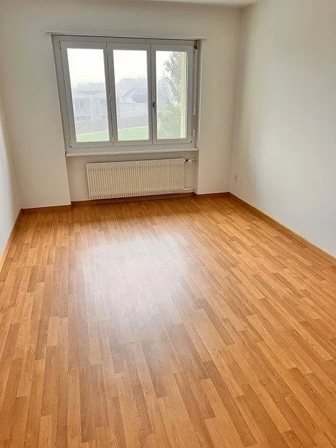 Appartement 3 pièces, 1er étage au milieu – photo 5 sur 7