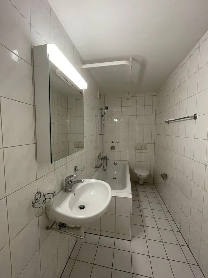 Appartement 3 pièces, 1er étage au milieu – photo 6 sur 7