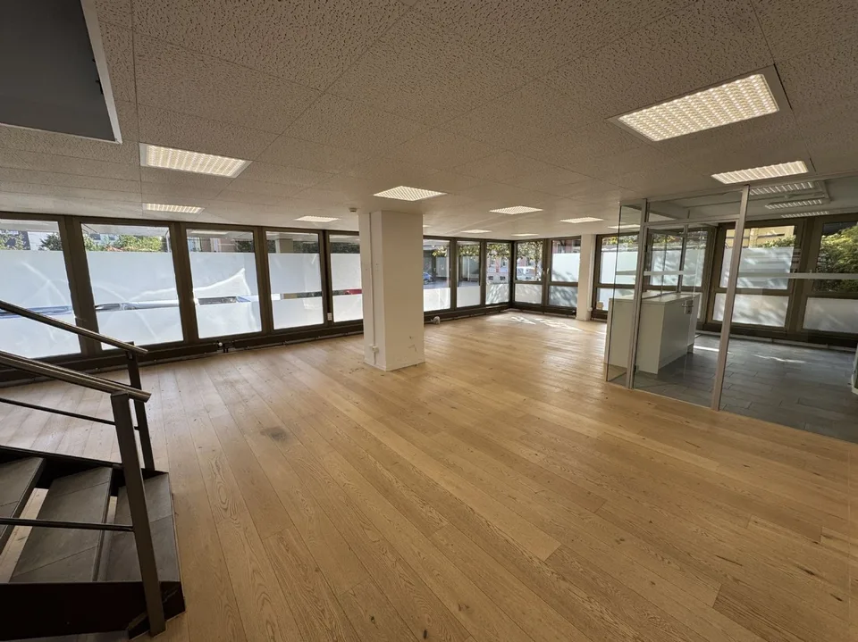 Grosszügige und helle Büroflächen im Jurahof zu vermieten – Foto 5 von 13