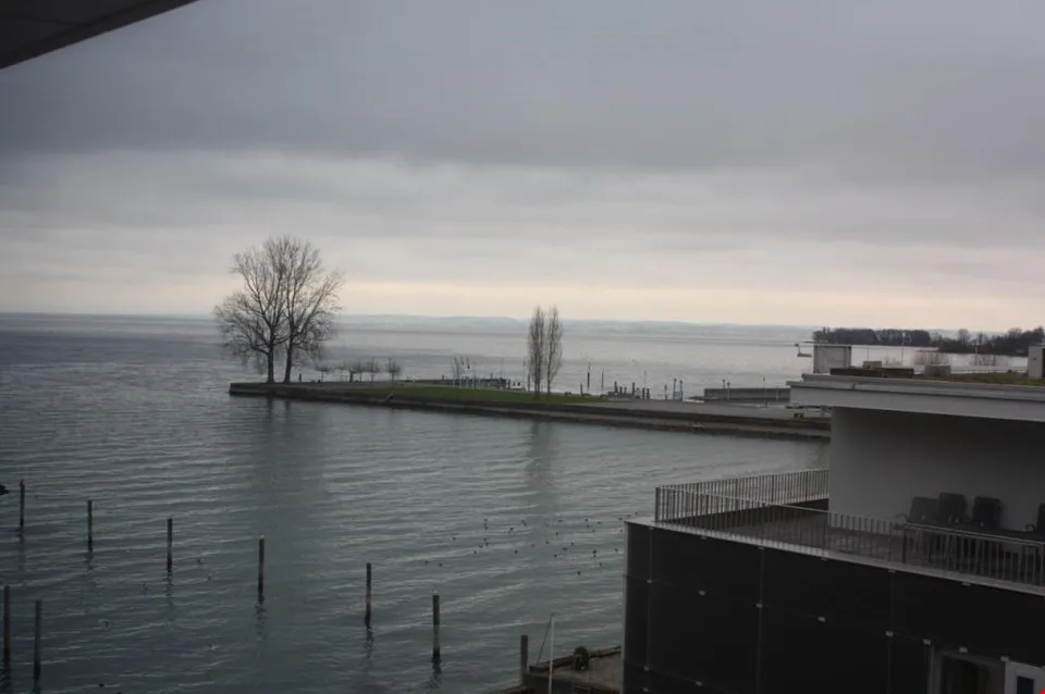 Ab sofort - Top nahe am See, 2.5 Zi Whg Loftstyle, mit Parkplatz