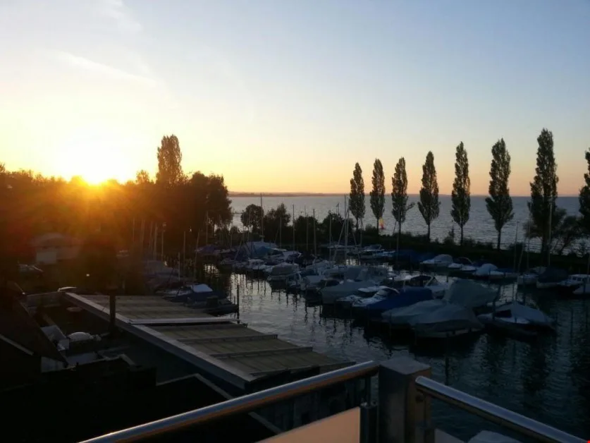 Ab sofort - Top nahe am See, 2.5 Zi Whg Loftstyle, mit Parkplatz