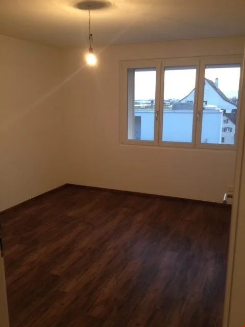 Ab sofort - Top nahe am See, 2.5 Zi Whg Loftstyle, mit Parkplatz